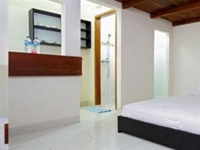 Super Oyo 91495 Hotel Indah Residence เดนปาซาร์ ภายนอก รูปภาพ