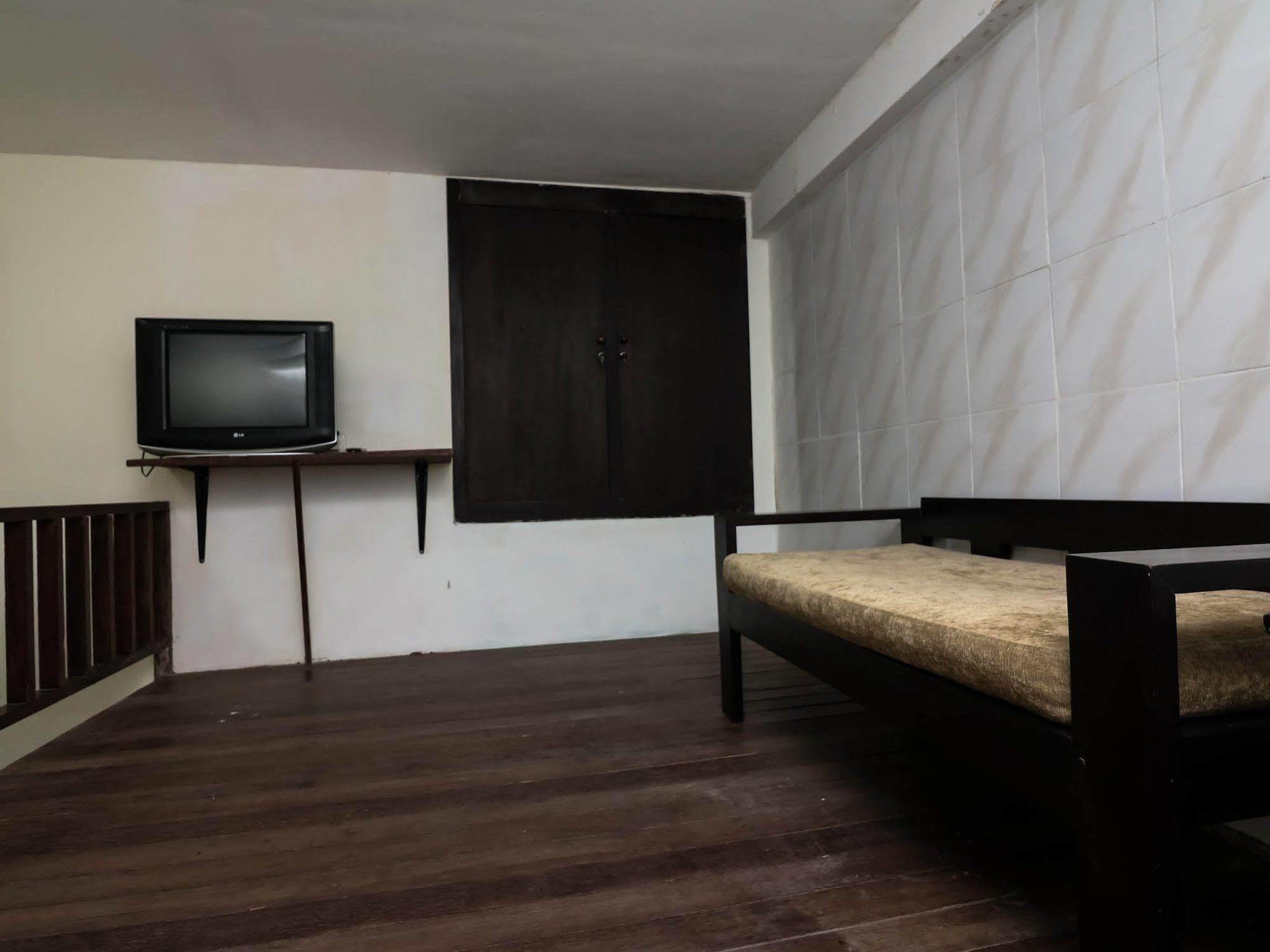 Super Oyo 91495 Hotel Indah Residence เดนปาซาร์ ภายนอก รูปภาพ