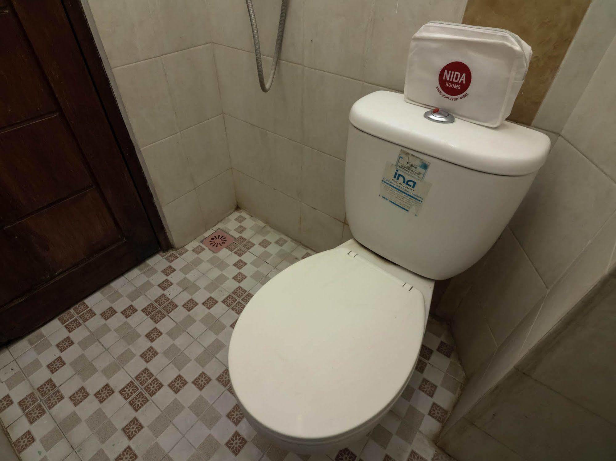 Super Oyo 91495 Hotel Indah Residence เดนปาซาร์ ภายนอก รูปภาพ